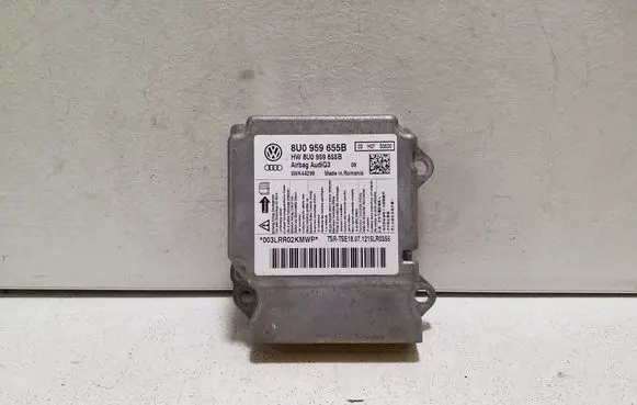 Audi Q3 8U Airbag control unit/module 8U0959655B 5WK44299
