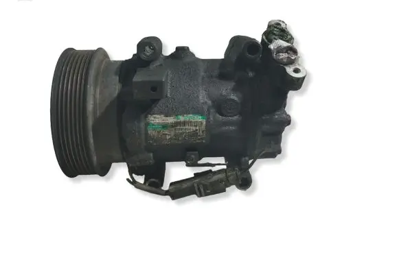 Renault Clio III Air conditioning (A/C) compressor (pump) SD6V12 8200819568 12387803862