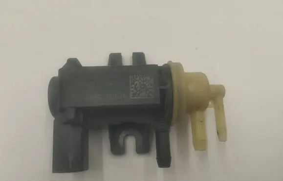 Volkswagen Caddy Turbo solenoid valve 1K0906627B 02026 4011464A