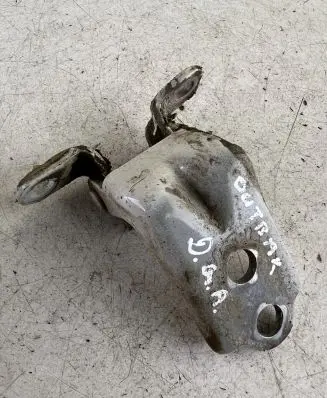 Subaru Outback Rear door lower hinge