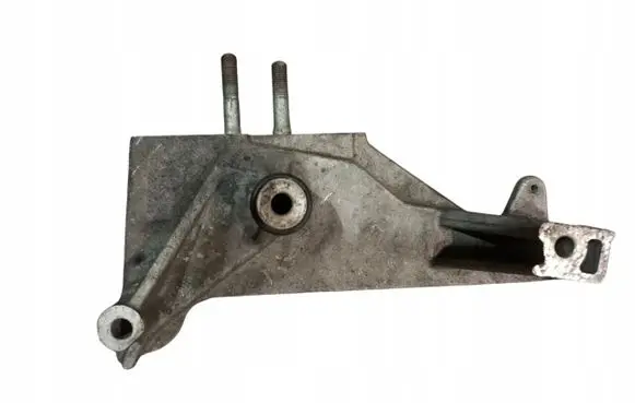KIA Sorento Engine mounting bracket 