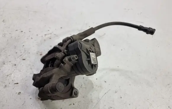 Rear brake caliper