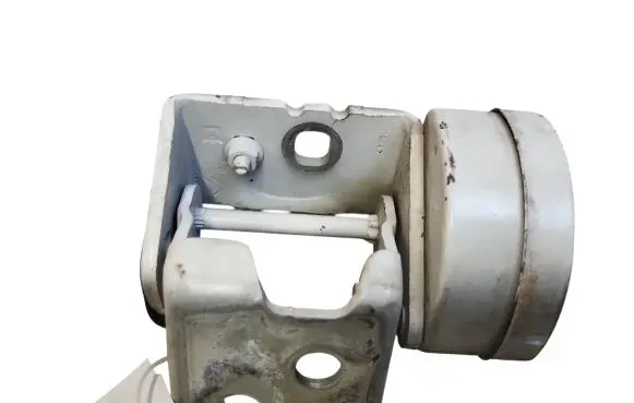 Citroen C5 Front door upper hinge
