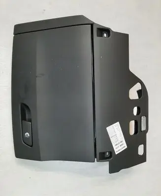 Glove box