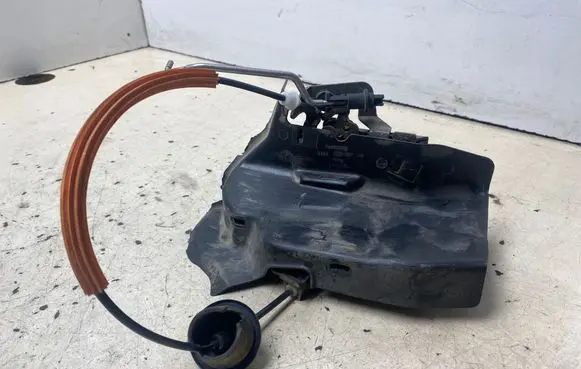 Audi A4 S4 B6 8E 8H Rear door lock 8E0839349