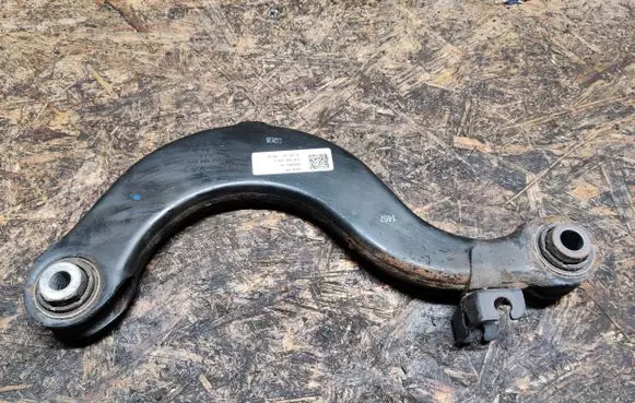 Volkswagen Jetta VI Rear upper control arm/wishbone 5Q0505351B
