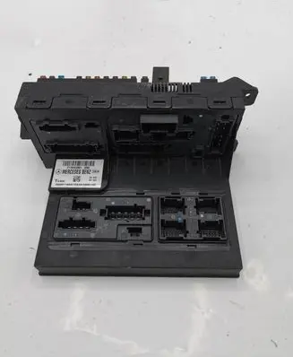 Mercedes-Benz E W211 SAM control unit 2115453901