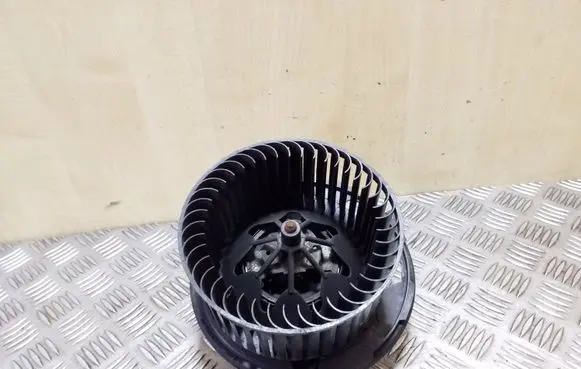 Volkswagen Eos Heater fan/blower F995428E