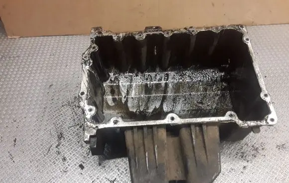 Volkswagen Polo III 6N 6N2 6NF Oil sump 045103603D
