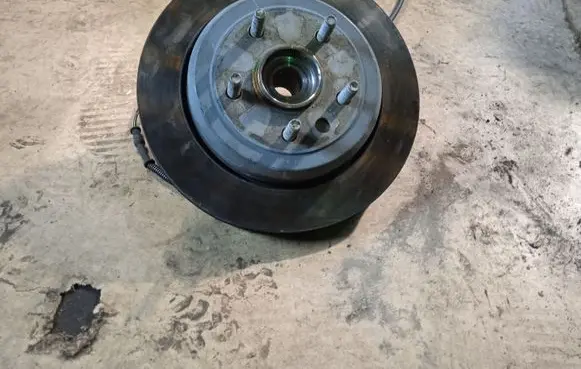 Jeep Grand Cherokee Rear wheel hub 04877112AC