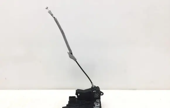 Opel Vectra C Front door lock 13210769