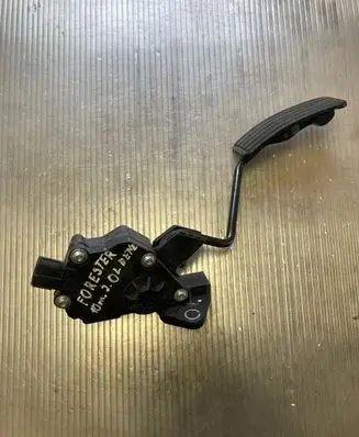 Subaru Forester SH Accelerator throttle pedal 36010AG110 06K12A00057 1988007090
