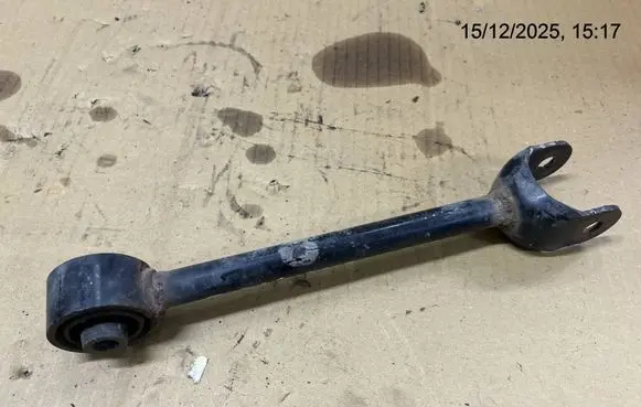 Toyota C-HR I Rear control arm
