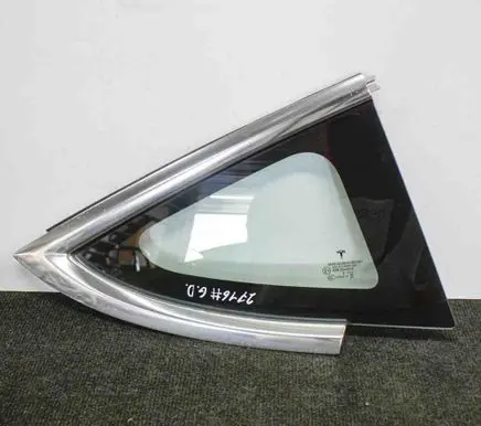 Tesla Model 3 Rear side window 43R004529 E000214