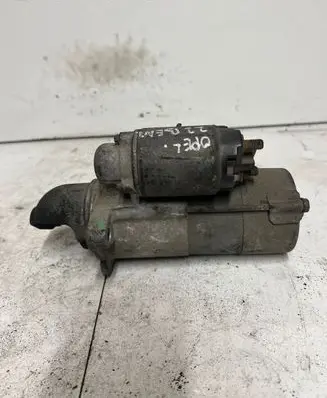 Opel Zafira A Starter motor