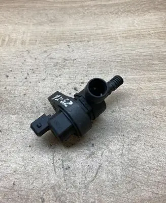 BMW 5 E60 E61 Turbo solenoid valve 7572237