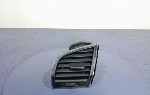 Skoda Fabia Mk3 (NJ) Dashboard side air vent grill/cover trim 6V0819701C