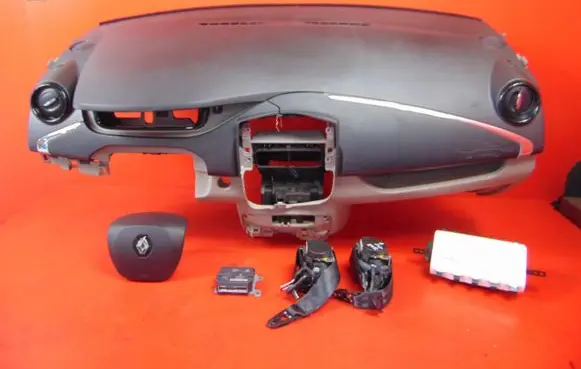 Renault Zoe Airbag set with panel 985701037R 985104074R