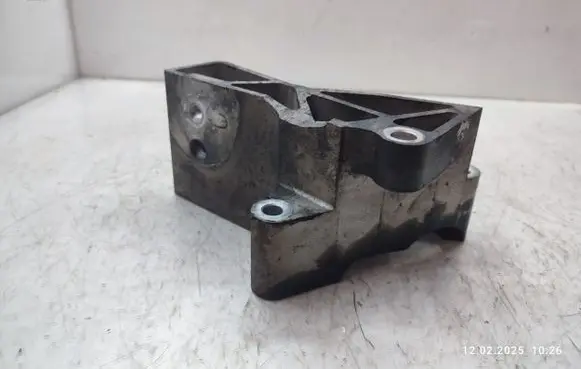 Volvo XC90 Gearbox mounting bracket 31262325