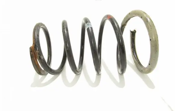 Nissan X-Trail T30 Rear coil spring