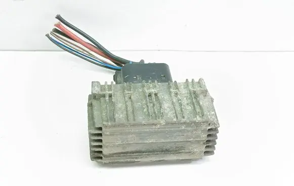Opel Combo C Glow plug pre-heat relay 55354141 51299018B
