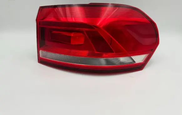 Volkswagen Touran III Rear/tail lights 5TA945096 LP300