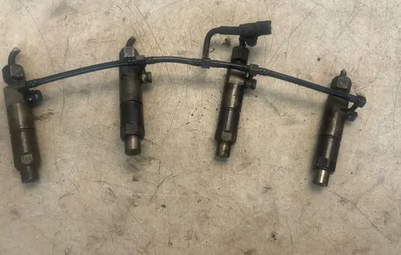 Renault Master II Fuel injectors set KBE58S8