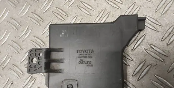 Toyota Yaris Climate control unit 886500D170