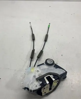 Toyota Yaris XP210 Front door lock