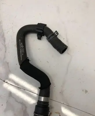 Audi A4 S4 B8 8K Engine coolant pipe/hose 8K1819376D