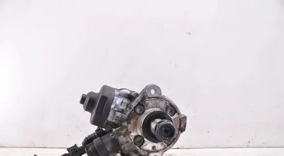 Hyundai ix35 Fuel injection high pressure pump 331002F000