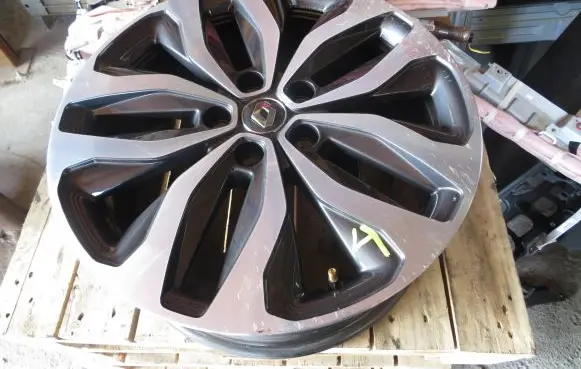 Renault Talisman R18 alloy rim 403005820