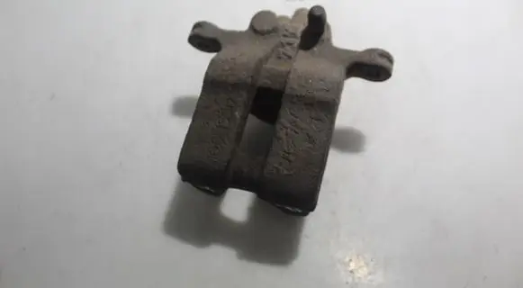 Honda FR-V Rear brake caliper
