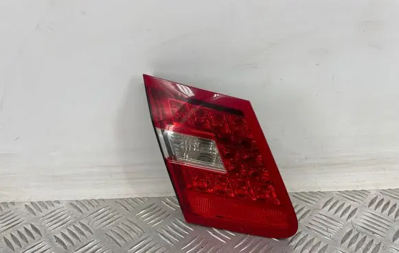 Mercedes-Benz E W212 Tailgate rear/tail lights A2129060358 483523 778003