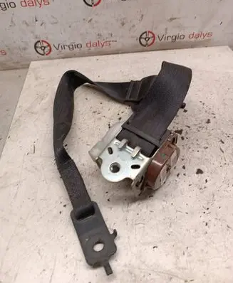 Rear seatbelt