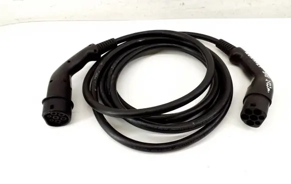 Renault Zoe Electric car charging cable 296955250R 35246861