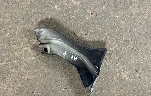 Audi A1 Fender mounting bracket 8X0821136A