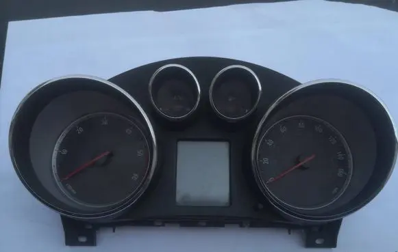 Opel Insignia A Speedometer (instrument cluster) 13327315 365903926