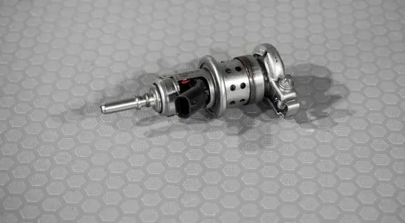 Mercedes-Benz Sprinter W907 W910 AdBlue injector A0004900200
