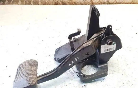 Mercedes-Benz B W245 Brake pedal a1692901001 233899