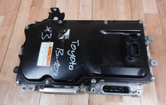 Toyota RAV 4 (XA50) Voltage converter inverter G92A042060