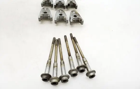 Audi A6 S6 C7 4G Fuel Injector clamp holder 039216J