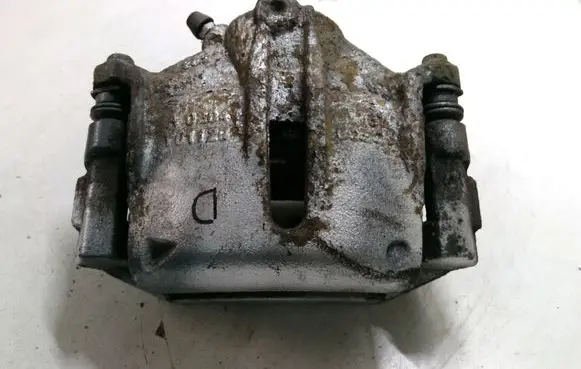 Ford Mondeo Mk III Front brake caliper