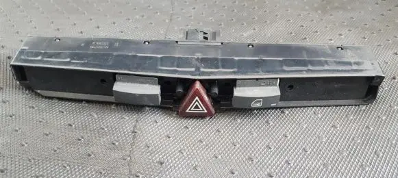 Opel Astra G Hazard light switch 03758075 gm13100105
