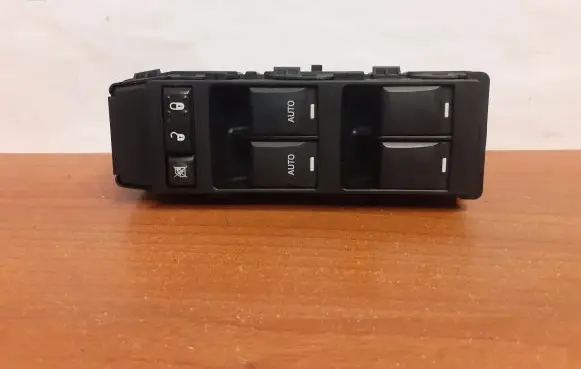 Chrysler 300 - 300C Electric window control switch 04602781AA 8555