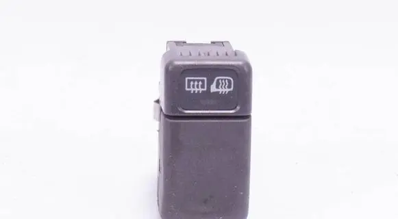Volvo V70 Windscreen/window heater switch 9162952 99W18K