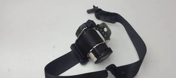 Volvo S40 Middle seatbelt (rear) 