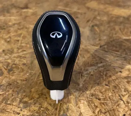 Infiniti Q50 Gear lever shifter trim leather/knob