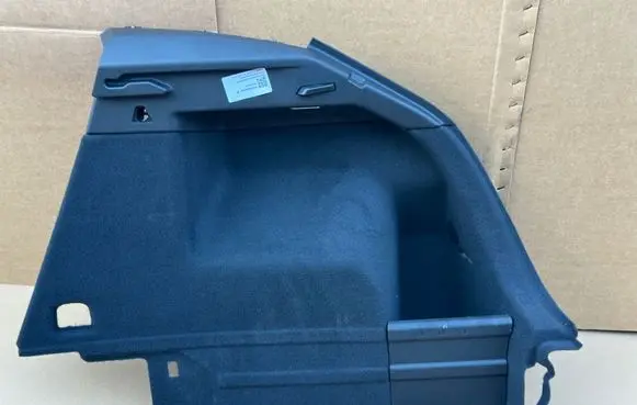 Audi Q3 F3 Trunk/boot side trim panel 83A863880D 0002170220
