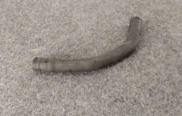 Jaguar XF X250 Engine coolant pipe/hose